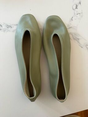 Le Monde Beryl Sage Green ballet flats